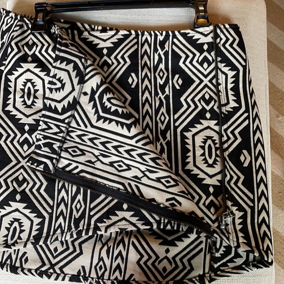 Mink Pink asymmetrical boho southwest print skirt - Picture 6 of 11